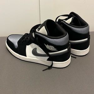 Air Jordan 1s - 7.5 Men/Youth